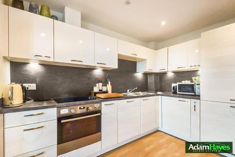 1 bedroom apartment for sale, 892 High Road, London N12