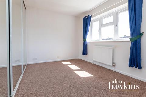 21 Argosy Road, Lyneham, Chippenham, SN15 4AP