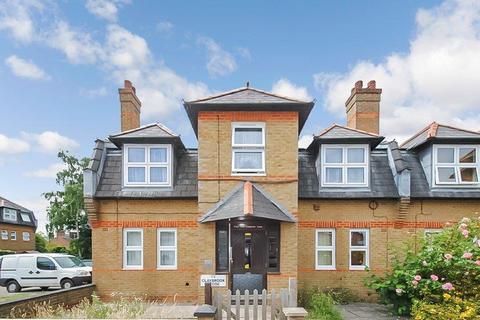 1 bedroom apartment for sale, Claybrook Close, London N2