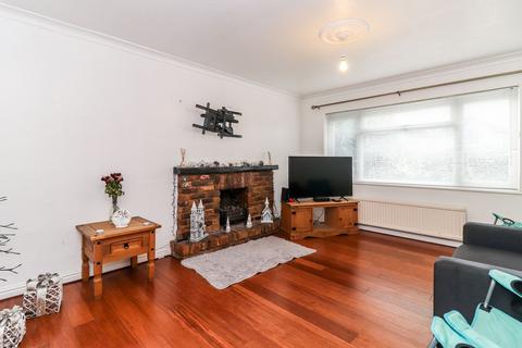 undefined, Courtlands Drive, Watford, WD17