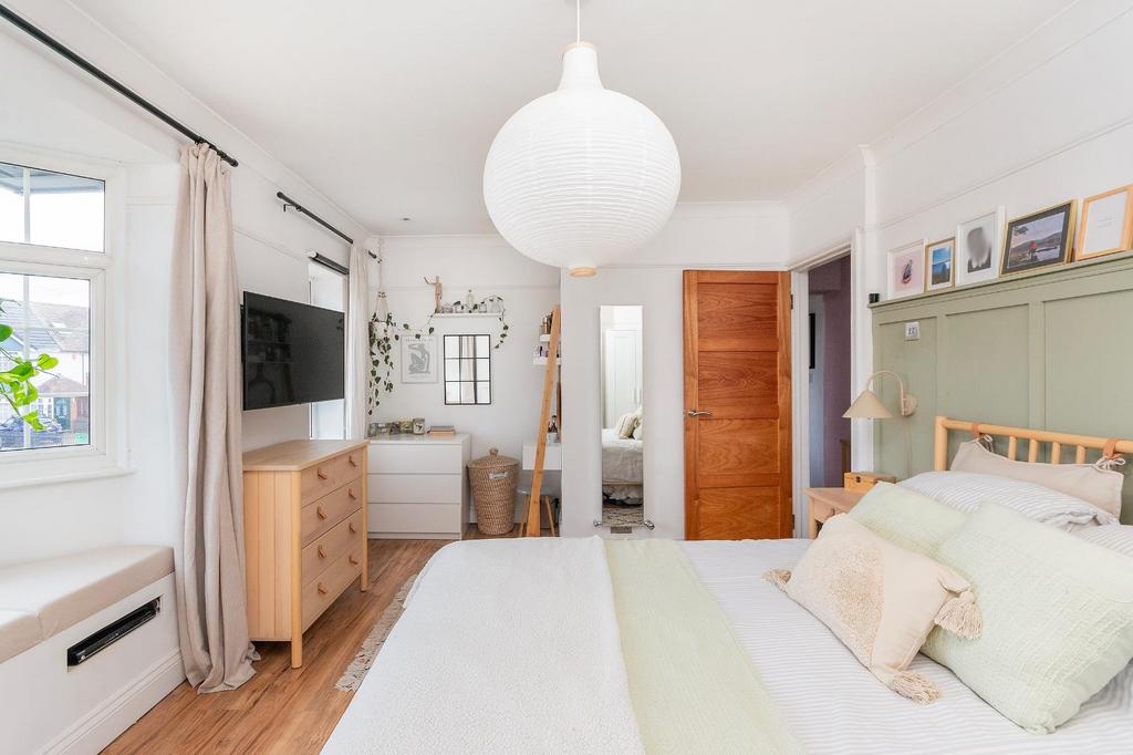 2 D6 CBH - Bedroom I.jpg