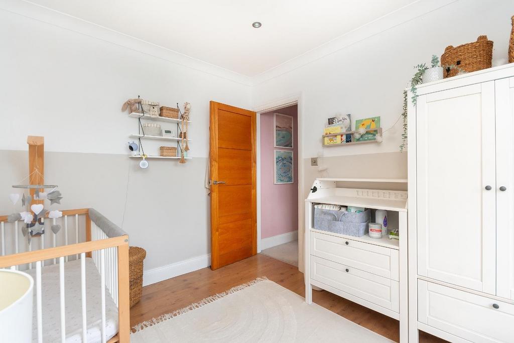 2 D6 CBH - Bedroom L.jpg
