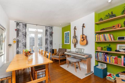 4 bedroom terraced house for sale, Green Street, Totterdown