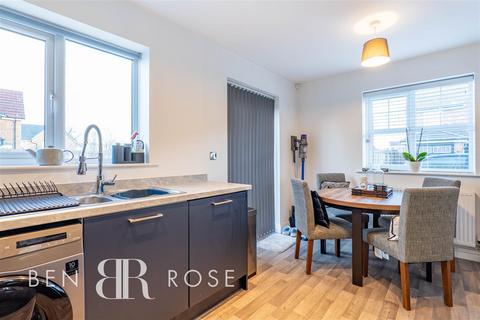 55 Swift Drive, Farington, Leyland, PR25 3DG