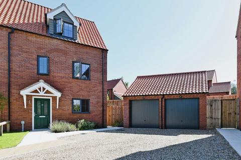 4 bedroom semi-detached house for sale, Kings Close, Diss IP21