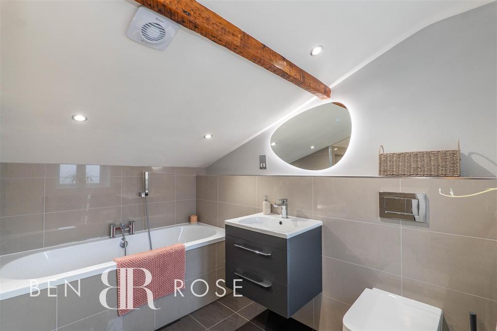 Master Ensuite