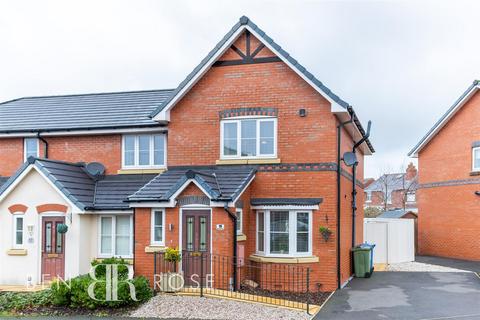 3 bedroom end of terrace house for sale, Deighton Road, Chorley