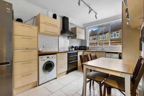 3 bedroom apartment for sale, Grove Avenue, London N10