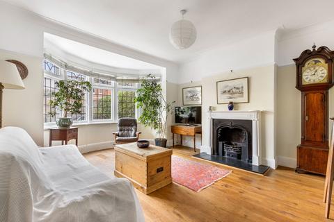 4 bedroom end of terrace house for sale, Dukes Avenue, London N10