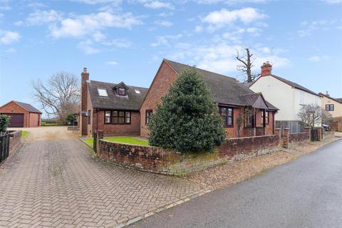 4 bedroom detached house for sale, Ivy Lane, Stewkley, Buckinghamshire