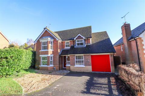 4 bedroom detached house for sale, Camus Close, Fleet GU52