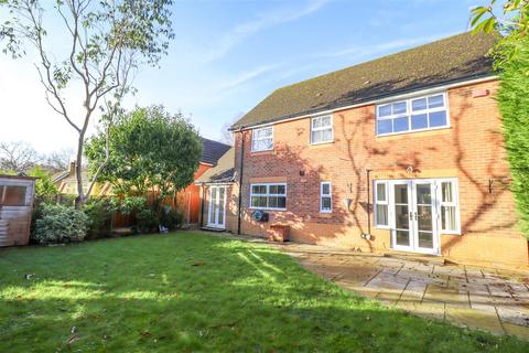 4 bedroom detached house for sale, Camus Close, Fleet GU52