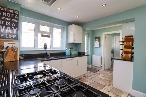 3 bedroom semi-detached house for sale, Greenways, Fleet GU52