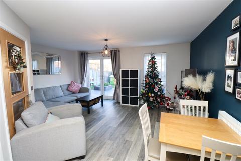 2 bedroom house for sale, Redfields Meadow, Church Crookham GU52