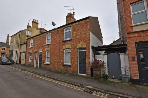 2 bedroom end of terrace house for sale, Vine Street, Stamford