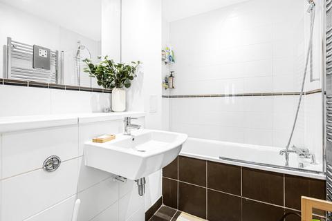 1 bedroom apartment for sale, Masons Avenue, Croydon, CR0