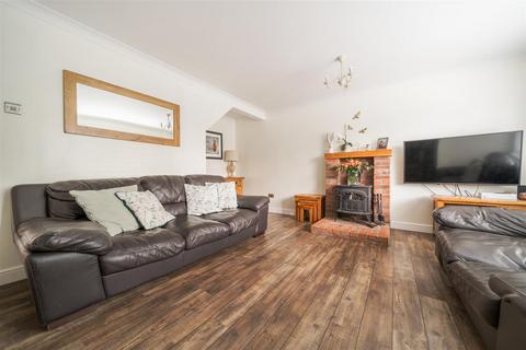 3 bedroom end of terrace house for sale, Elder Close, Kingswood, Maidstone