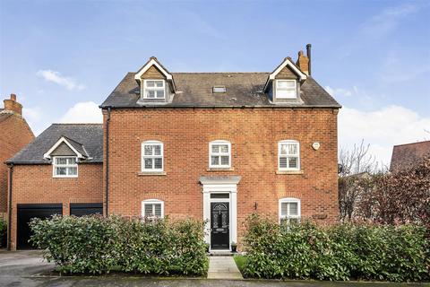 5 bedroom detached house for sale, Freshland Road, Maidstone