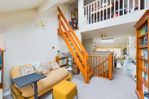 15 Raglan Street, Gloucester, GL1 4AU