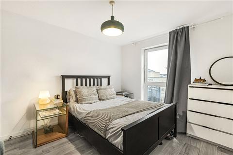 1 bedroom apartment for sale, Harry Zeital Way, London, E5