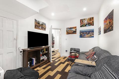 3 bedroom terraced house for sale, Richardson Road, London, E15