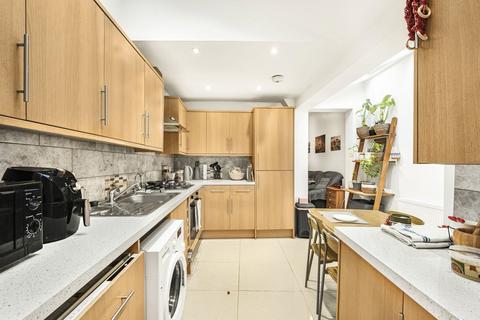 3 bedroom terraced house for sale, Richardson Road, London, E15