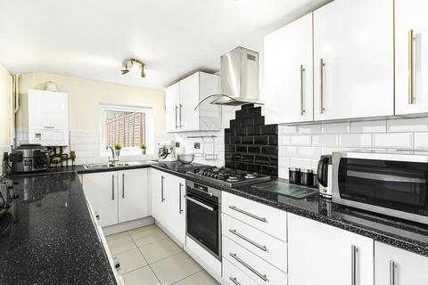 2 bedroom terraced house for sale, Alfred Road, London, SE25