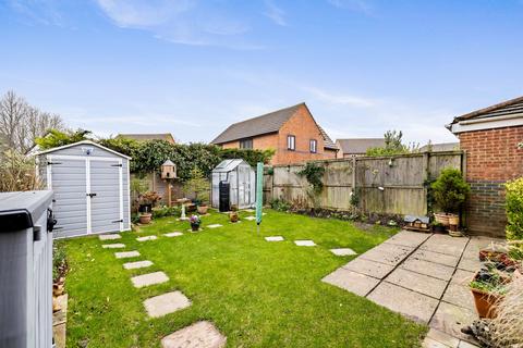 4 bedroom detached house for sale, Haskard Close, Hawkinge, Folkestone, CT18