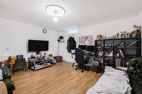 4 bedroom terraced house for sale, Malpas Road, London, E8