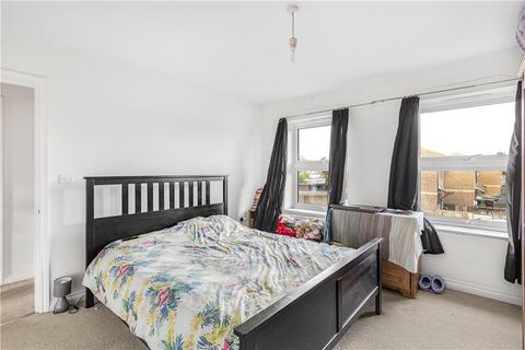 2 bedroom apartment for sale, Elthorne Court, Boundaries Road, Feltham, TW13