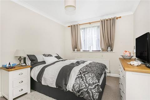 1 bedroom maisonette for sale, Countisbury Gardens, Surrey KT15