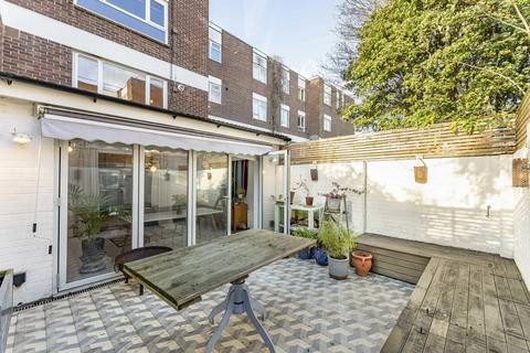 3 bedroom maisonette for sale, Florida Street, London, E2