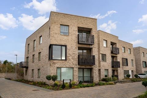 1 bedroom flat for sale, Gildenhowe, Cambridge, CB3