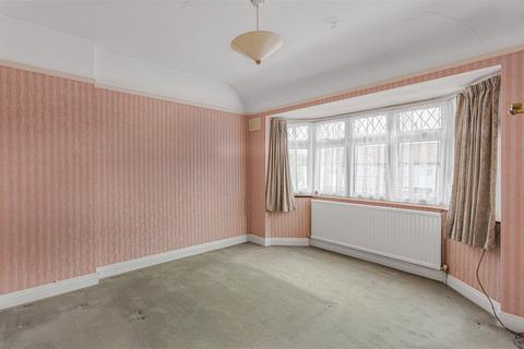 3 bedroom terraced house for sale, Hall Farm Drive, Whitton, Twickenham, TW2