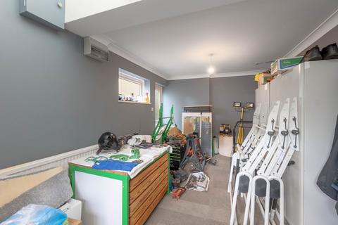 16 Mill Road, Lode, Cambridge, CB25 9EN