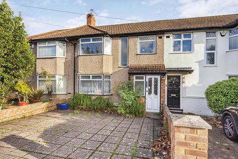 Hall Farm Drive, Twickenham, TW2