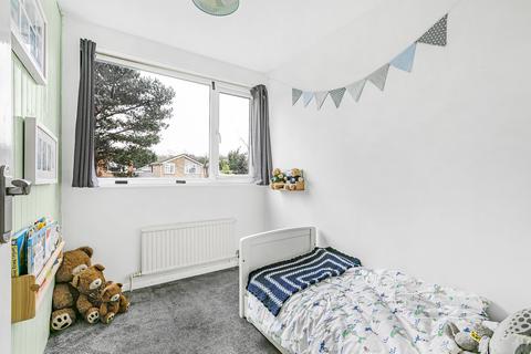 6 Holroyd Road, Claygate, Esher, KT10 0LG