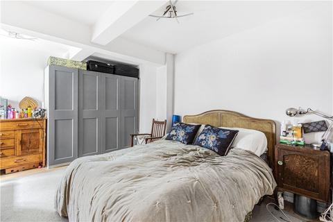 undefined, London Stile, London, W4