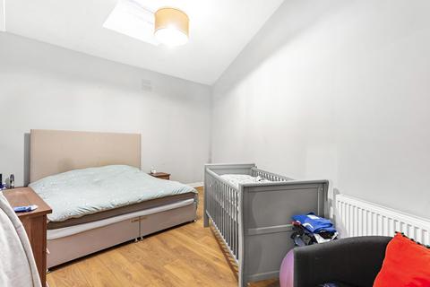 2 bedroom terraced house for sale, London Stile, London, W4