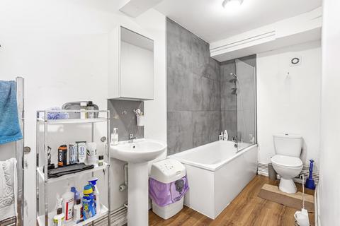 2 bedroom terraced house for sale, London Stile, London, W4