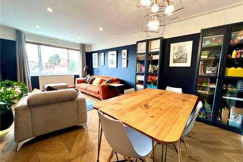 20 Manor Lodge, Guildford, GU2 9NH