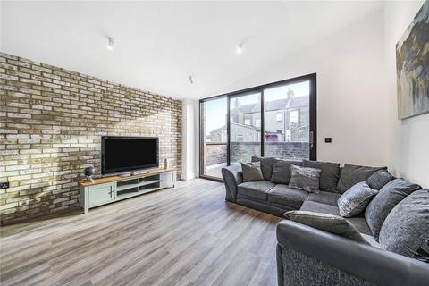 1 bedroom apartment for sale, Michigan Avenue, London, E12