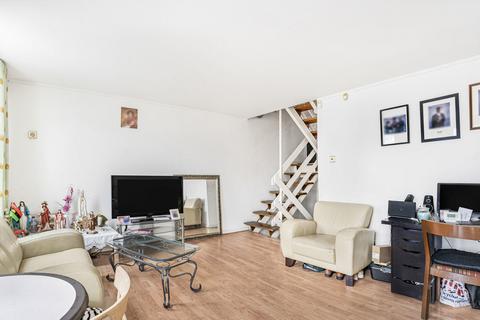 4 bedroom terraced house for sale, Warminster Road, London, SE25