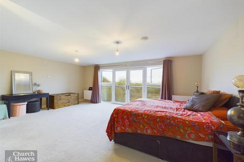 5 bedroom detached house for sale, Colchester Road, Great Totham