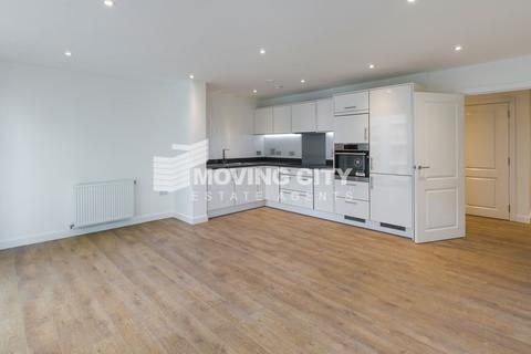 2 bedroom apartment to rent, Highland Street, London E15