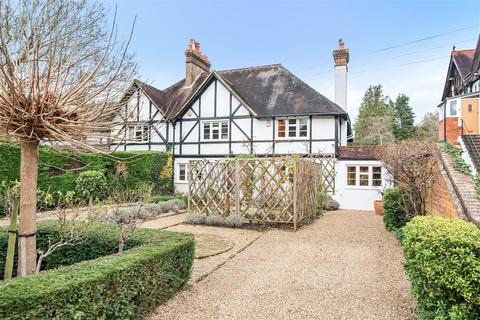 3 bedroom house for sale, The Old Street, Fetcham KT22