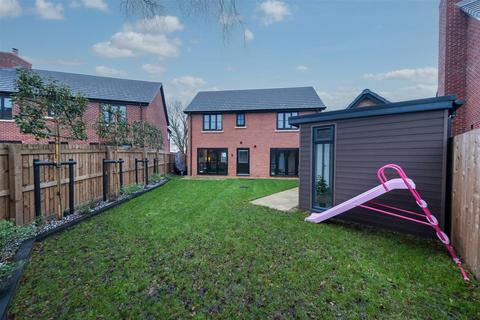 3 bedroom detached house for sale, Mulberry Avenue, Aston