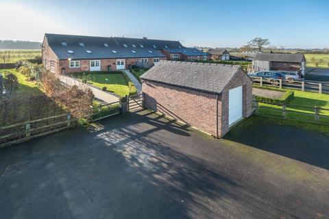 4 bedroom barn conversion for sale, Cholmondeston Road, Calveley