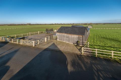 4 bedroom barn conversion for sale, Cholmondeston Road, Calveley