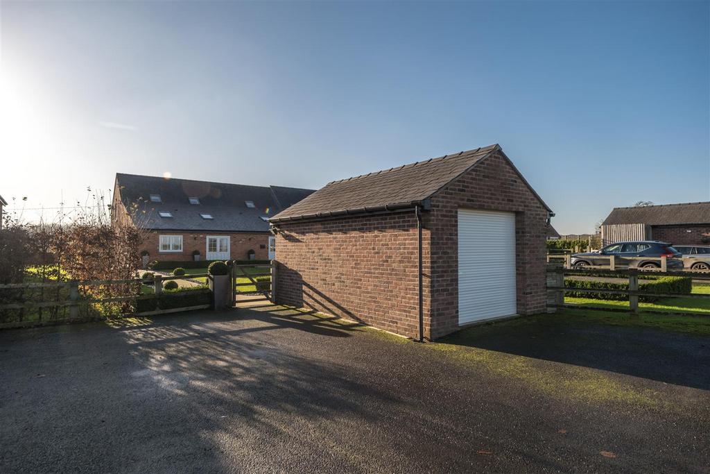 3 Calveley Green Barns-023.jpg